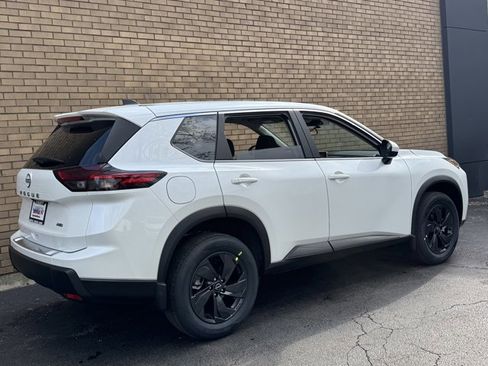 New 2026 Nissan Rogue SV AWD/4WD image 9