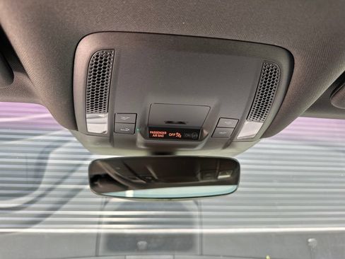 Certified 2024 Porsche Taycan 4S AWD/4WD image 31