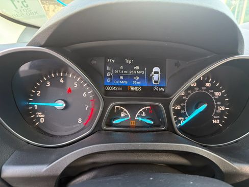 Used 2017 Ford Escape Titanium w/ Equipment Group 301A FWD image 4