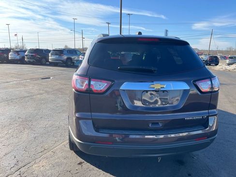 Used 2016 Chevrolet Traverse LT w/ Style and Technology Package image 4