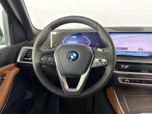 Used 2026 BMW X5 sDrive40i w/ Parking Assistance Package RWD image 13