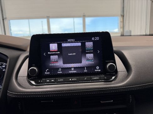 Used 2022 Nissan Rogue S AWD/4WD image 23