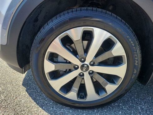 Used 2021 Kia Telluride EX w/ EX Premium Package image 17