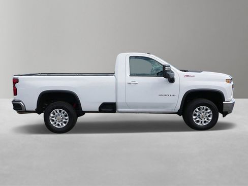 Used 2021 Chevrolet Silverado 3500 LT w/ Convenience Package AWD/4WD image 3