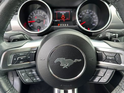 Certified 2019 Ford Mustang Coupe w/ Equipment Group 101A image 25