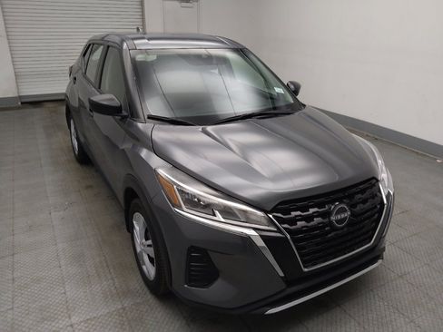 Used 2024 Nissan Kicks S image 13