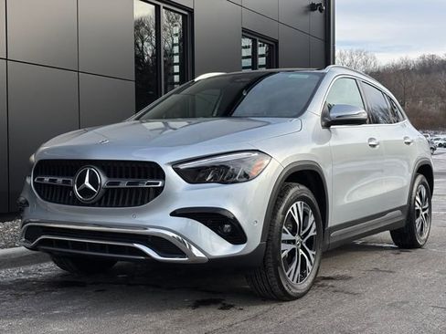 Used 2025 Mercedes-Benz GLA 250 4MATIC image 12