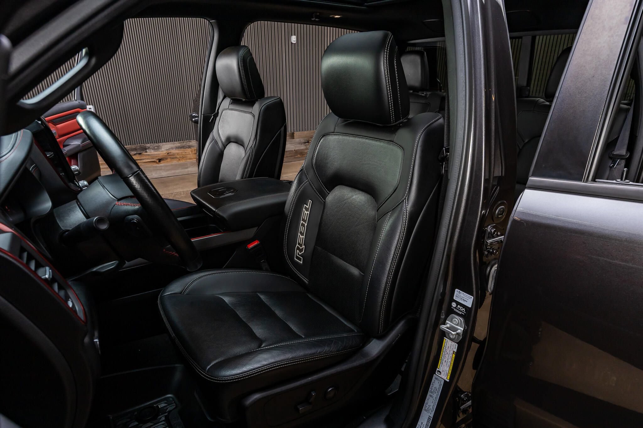 Used 2022 RAM 1500 Rebel w/ Rebel Level 2 Equipment Group AWD/4WD image 31