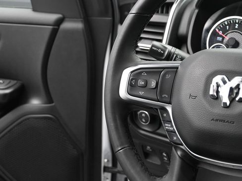 Used 2025 RAM 1500 Big Horn AWD/4WD image 32