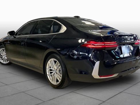 Certified 2025 BMW 530i RWD image 10