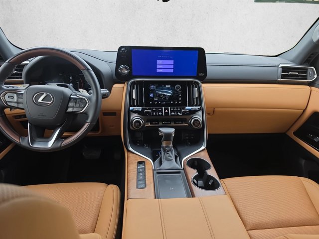 Used 2026 Lexus LX 600 4WD w/ Accessory Package (2T) image 15
