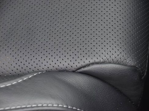 Used 2022 Subaru Ascent Limited w/ Technology Package image 17