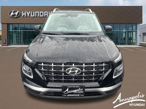 Certified 2024 Hyundai Venue SEL image 8