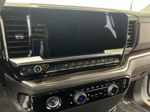 Certified 2024 Chevrolet Silverado 1500 LT AWD/4WD image 11