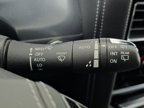 Used 2022 INFINITI QX80 Sensory w/ All-Season Package image 35