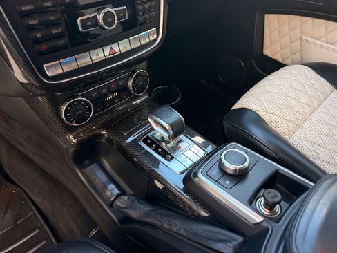 Used 2015 Mercedes-Benz G 63 AMG 4MATIC image 13