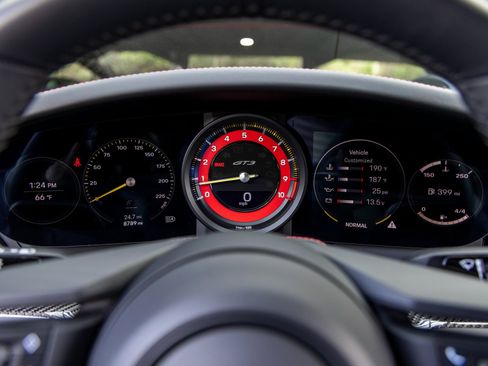 Certified 2024 Porsche 911 GT3 image 35