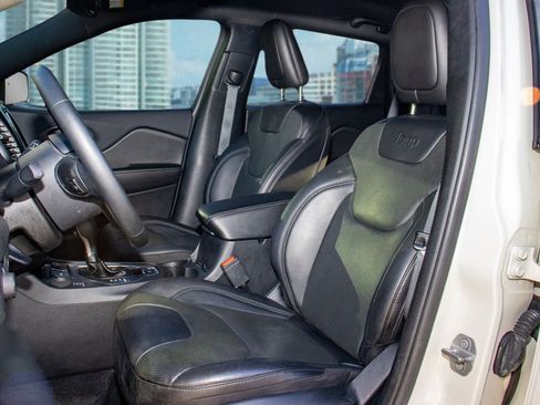 Used 2019 Jeep Cherokee High Altitude image 7