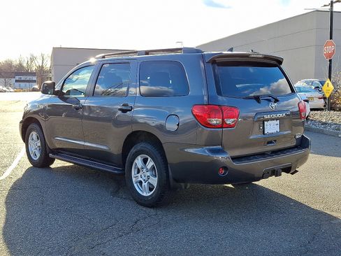 Used 2017 Toyota Sequoia SR5 image 4