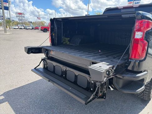 Used 2024 Chevrolet Silverado 1500 LT Trail Boss w/ Convenience Package II image 16