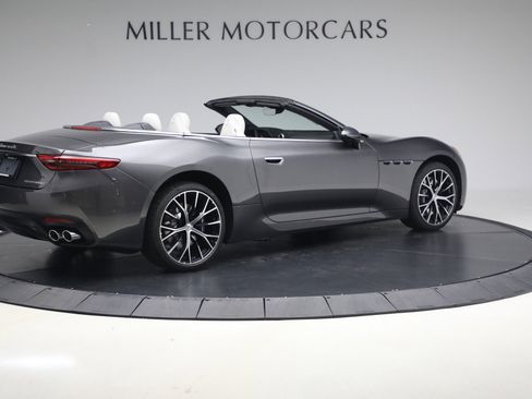 New 2026 Maserati GranCabrio Modena image 8