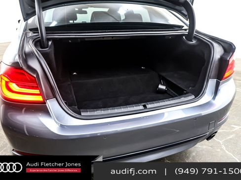 Used 2018 BMW 530e image 22