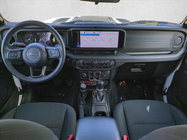 Used 2024 Jeep Wrangler Unlimited Rubicon 4xe AWD/4WD image 16