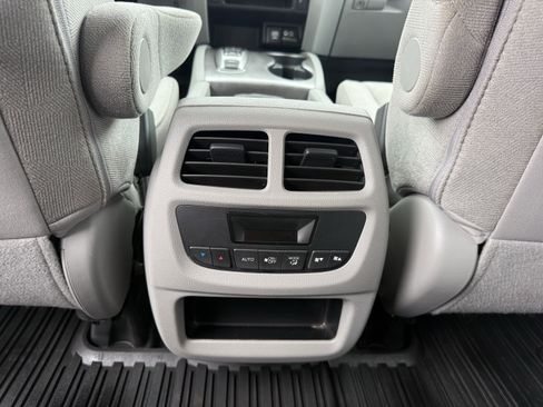 Used 2021 Honda Pilot EX image 31