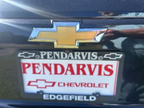 Used 2022 Chevrolet Trax LS w/ Tint and Cruise Package image 6