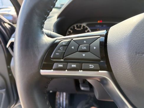 Used 2022 Nissan Altima 2.5 SV w/ SV Premium Package AWD/4WD image 24