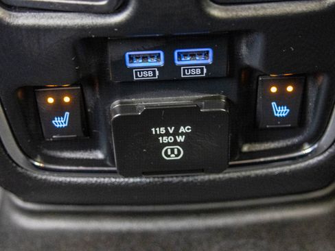 Used 2015 Jeep Grand Cherokee Limited image 41