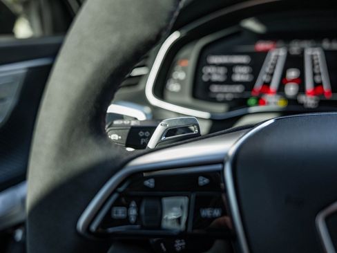 Used 2023 Audi RS 6 w/ Carbon Optic Package image 21