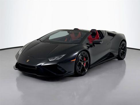 Used 2023 Lamborghini Huracan EVO image 10