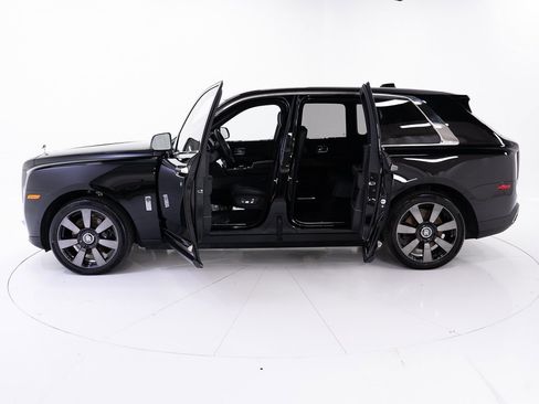 Certified 2024 Rolls-Royce Cullinan image 9