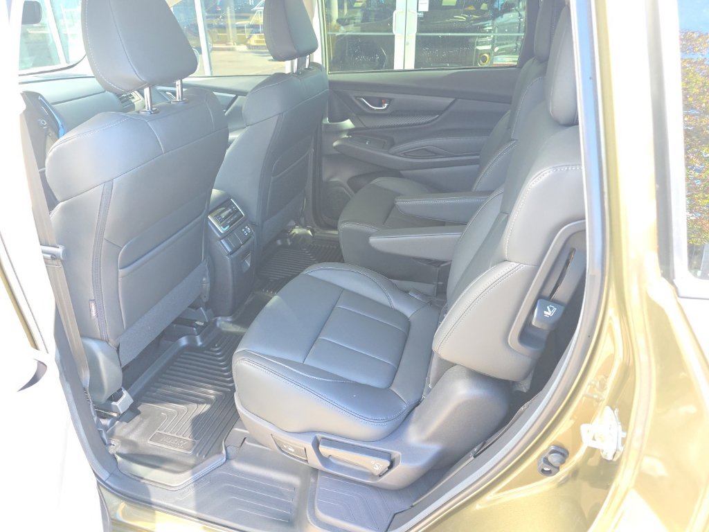 Used 2026 Subaru Ascent Premium w/ Premium Package AWD/4WD image 11
