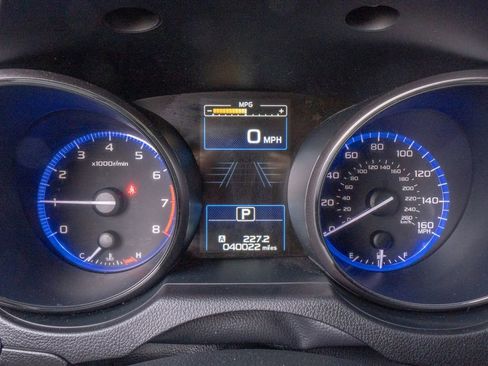 Used 2016 Subaru Outback 3.6R Limited AWD/4WD image 13