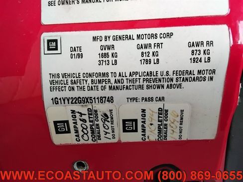 Used 1999 Chevrolet Corvette Coupe w/ Roof Pkg image 20