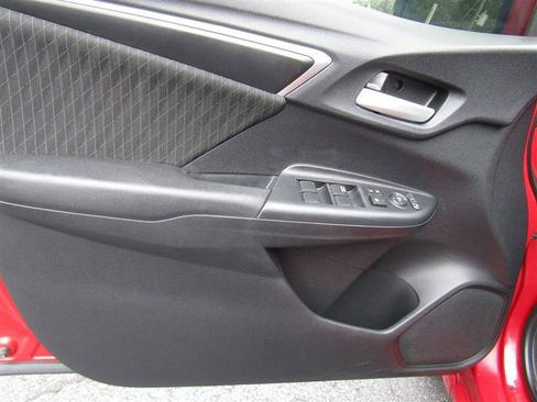 Used 2019 Honda Fit EX image 9