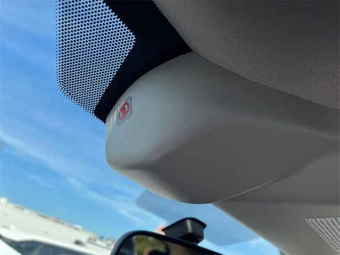 Used 2023 Subaru Crosstrek 2.0i image 23