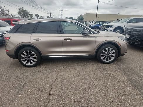 Used 2020 Lincoln Corsair Reserve FWD image 16