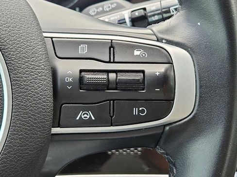 Used 2023 Kia Sportage EX FWD image 17