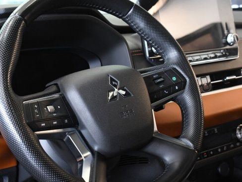 Used 2022 Mitsubishi Outlander SEL AWD/4WD image 32