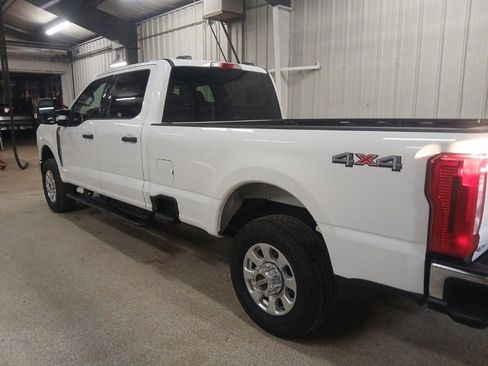Certified 2024 Ford F250 XLT image 27