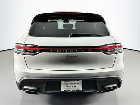 Certified 2026 Porsche Macan AWD/4WD image 10