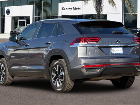 Used 2022 Volkswagen Atlas Cross Sport SE image 6