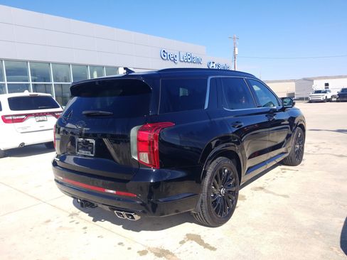Used 2025 Hyundai Palisade Calligraphy image 7