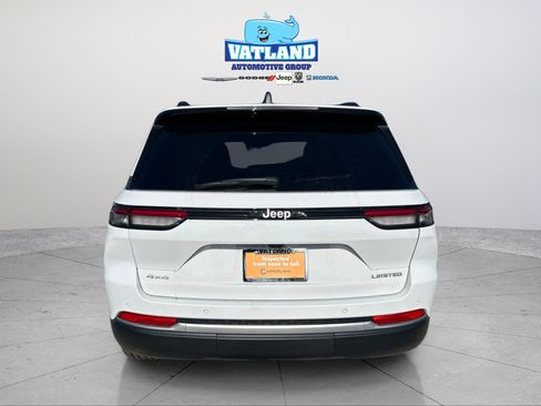 Certified 2026 Jeep Grand Cherokee Limited w/ Trailer Tow Package AWD/4WD image 4