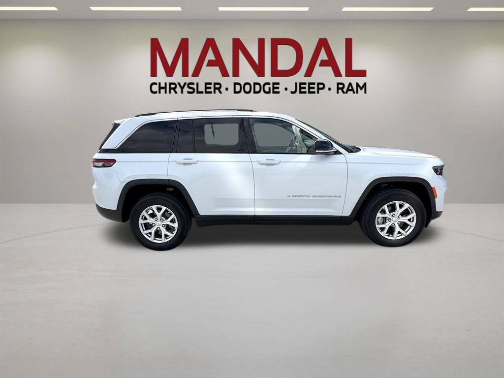 Used 2022 Jeep Grand Cherokee Limited AWD/4WD image 4