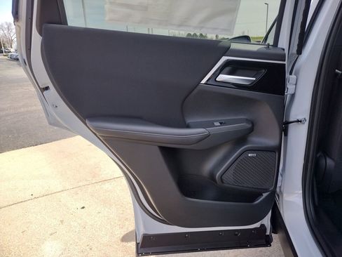 New 2026 Mitsubishi Outlander ES image 29