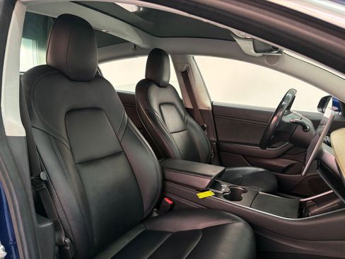Used 2018 Tesla Model 3 Long Range image 21